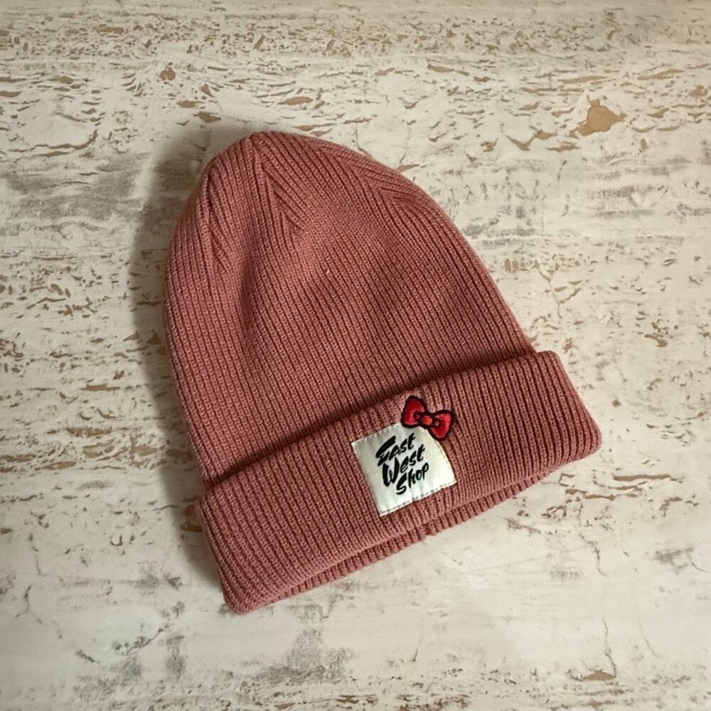 Hello Kitty x East West shop knit beanie hello kitty sanrio sustainable fashion
